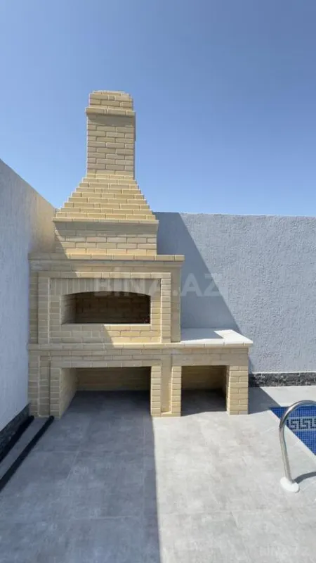 Satılır 5 otaqlı həyət evi 300 m²