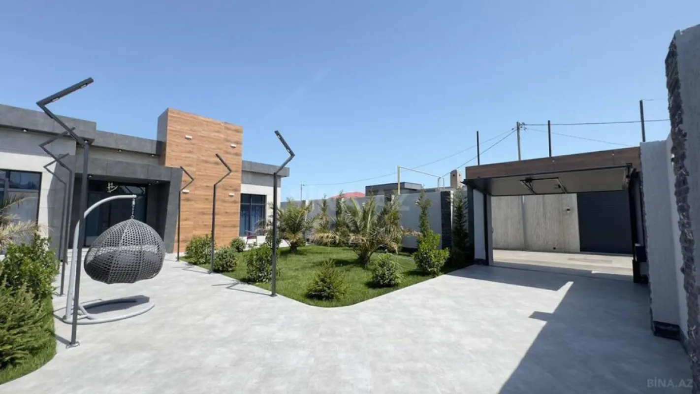 Satılır 5 otaqlı həyət evi 300 m²