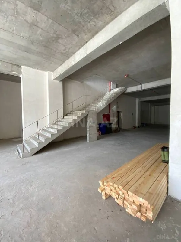 Satılır obyekt 984.49 m²