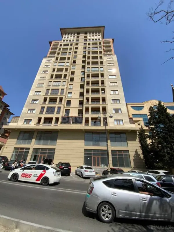 Satılır obyekt 984.49 m²