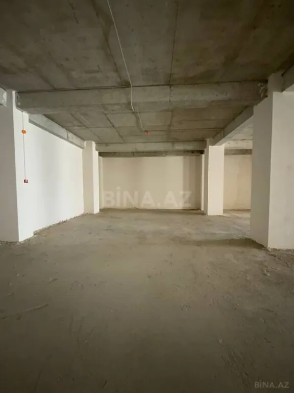 Satılır obyekt 984.49 m²