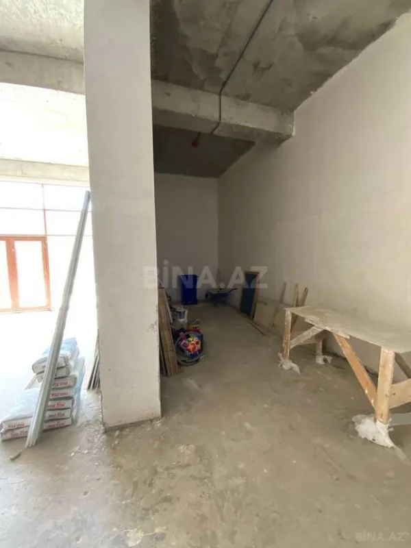 Satılır obyekt 984.49 m²