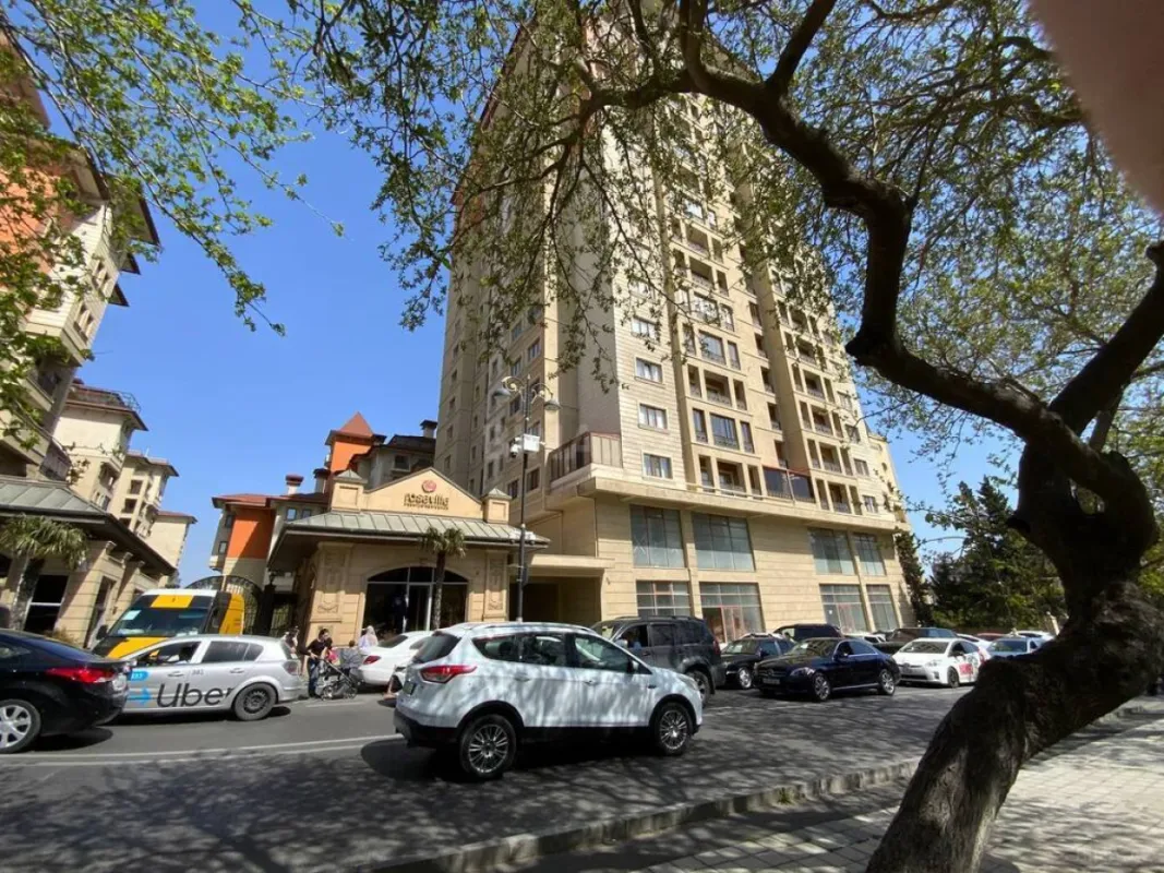 Satılır obyekt 984.49 m²