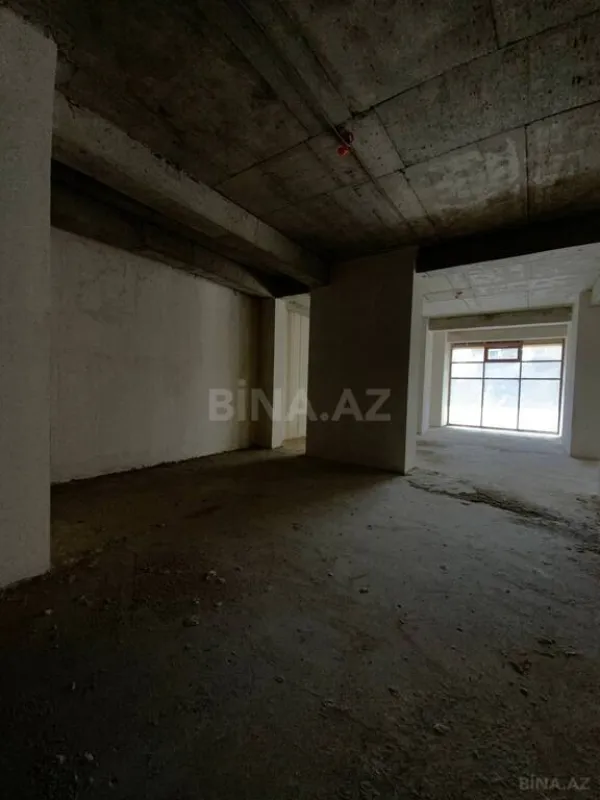 Satılır obyekt 984.49 m²