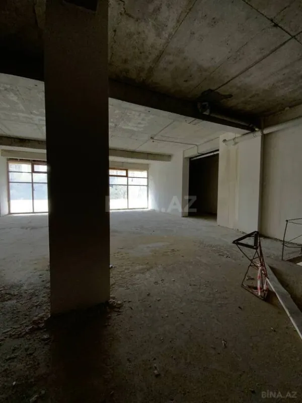 Satılır obyekt 984.49 m²