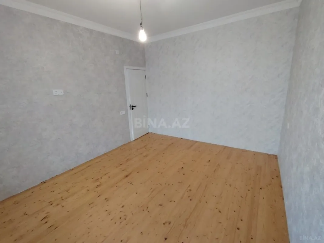 Satılır 5 otaqlı həyət evi 140 m²