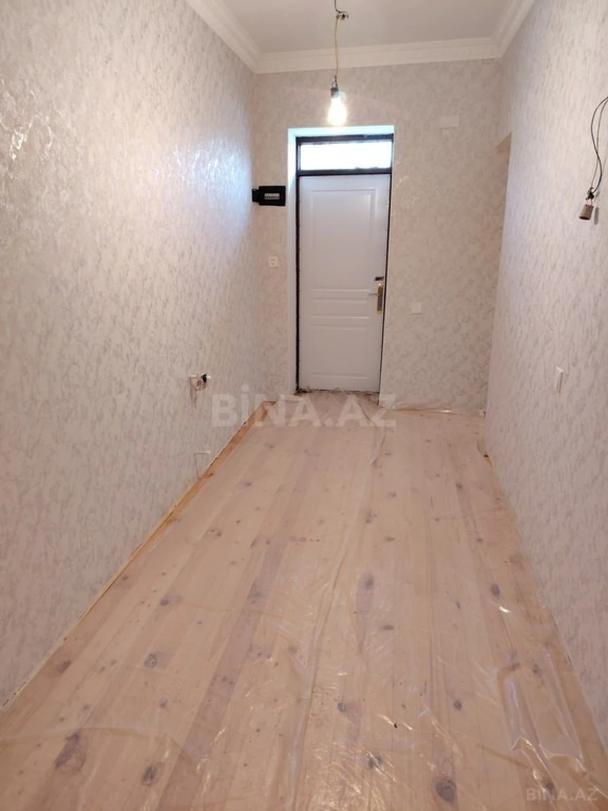 Satılır 5 otaqlı həyət evi 140 m²