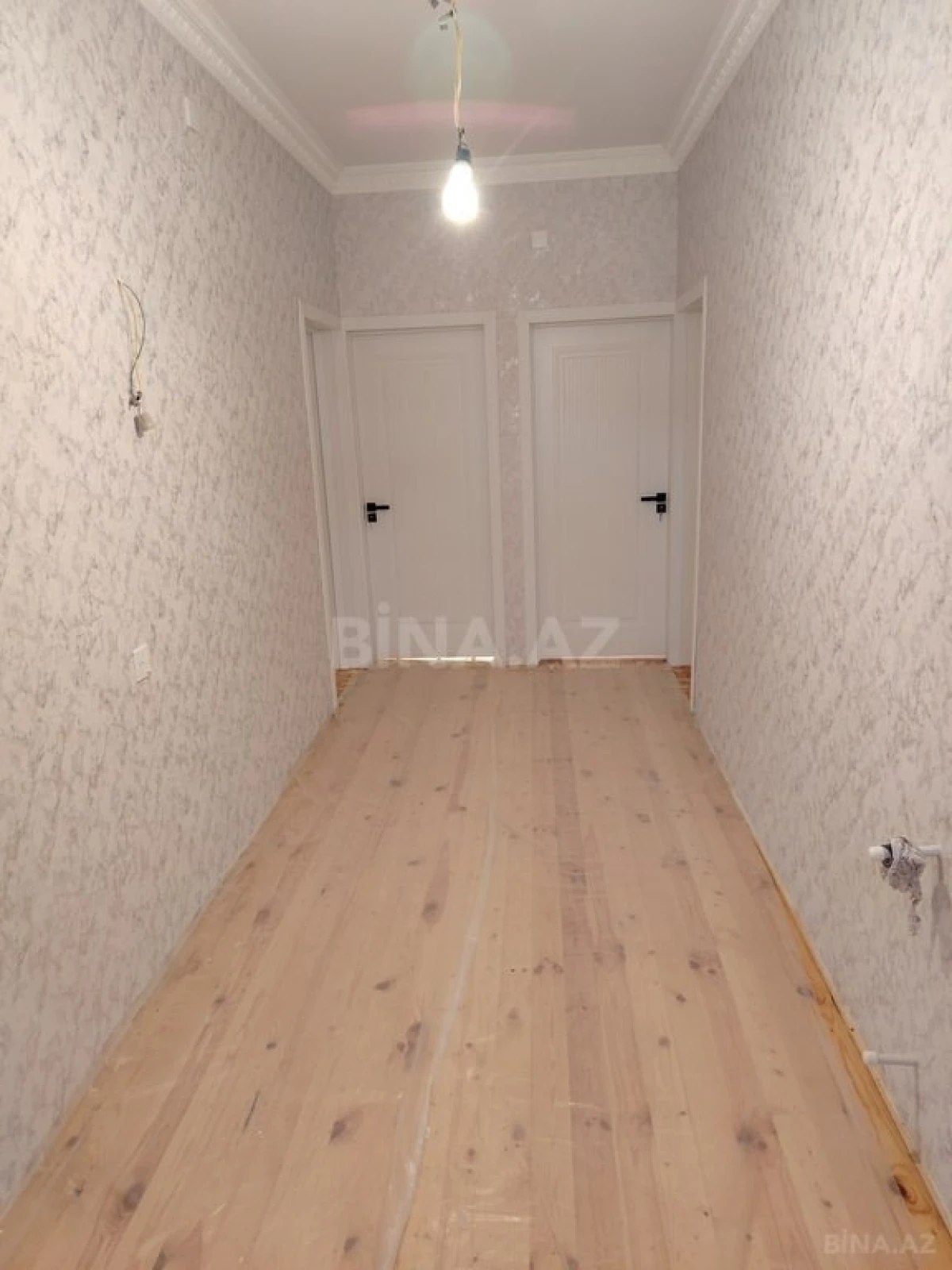 Satılır 5 otaqlı həyət evi 140 m²