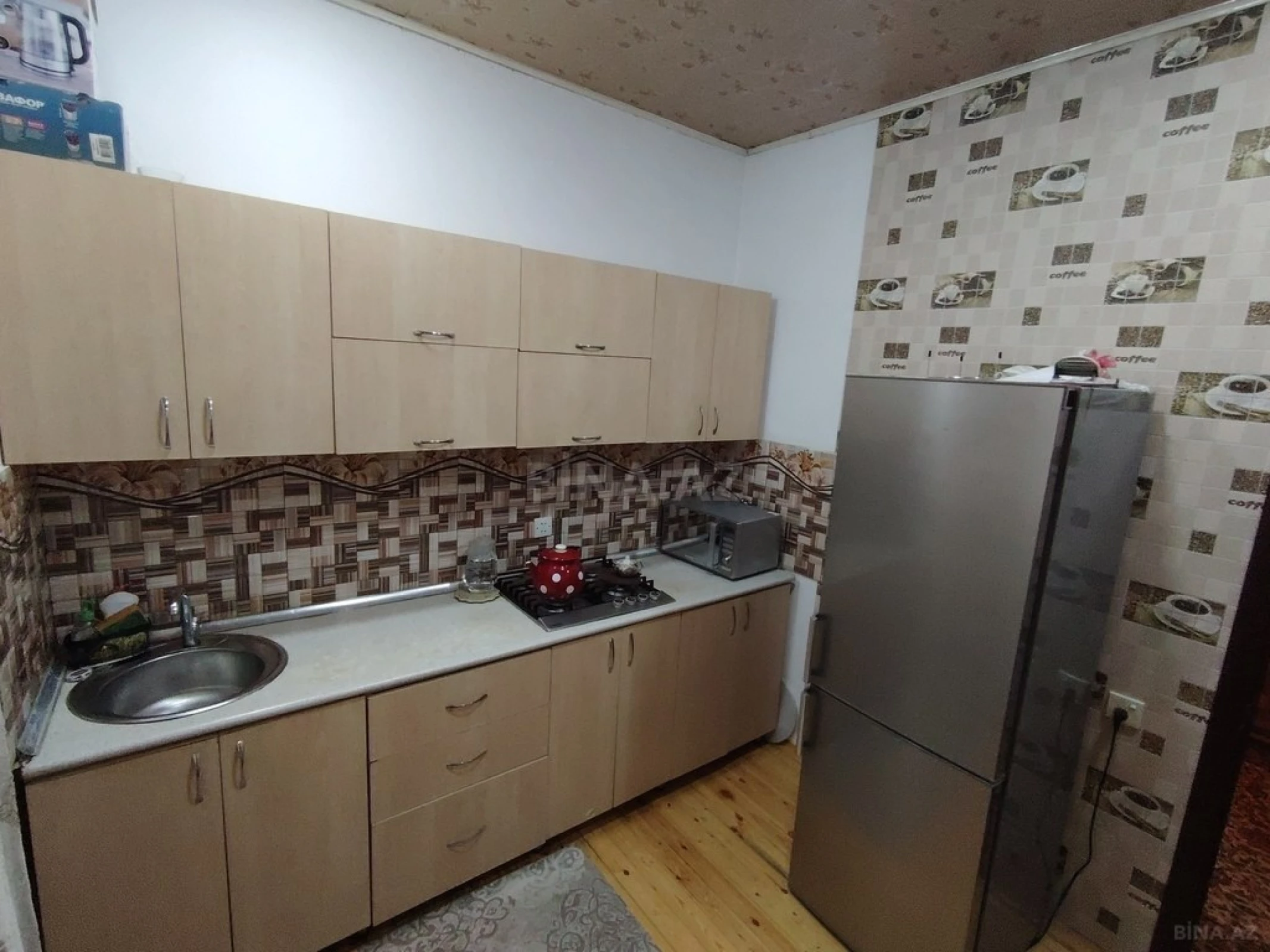 Satılır 5 otaqlı həyət evi 140 m²