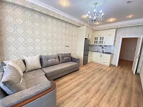 Kirayə verilir 2 otaqlı mənzil 70 m²