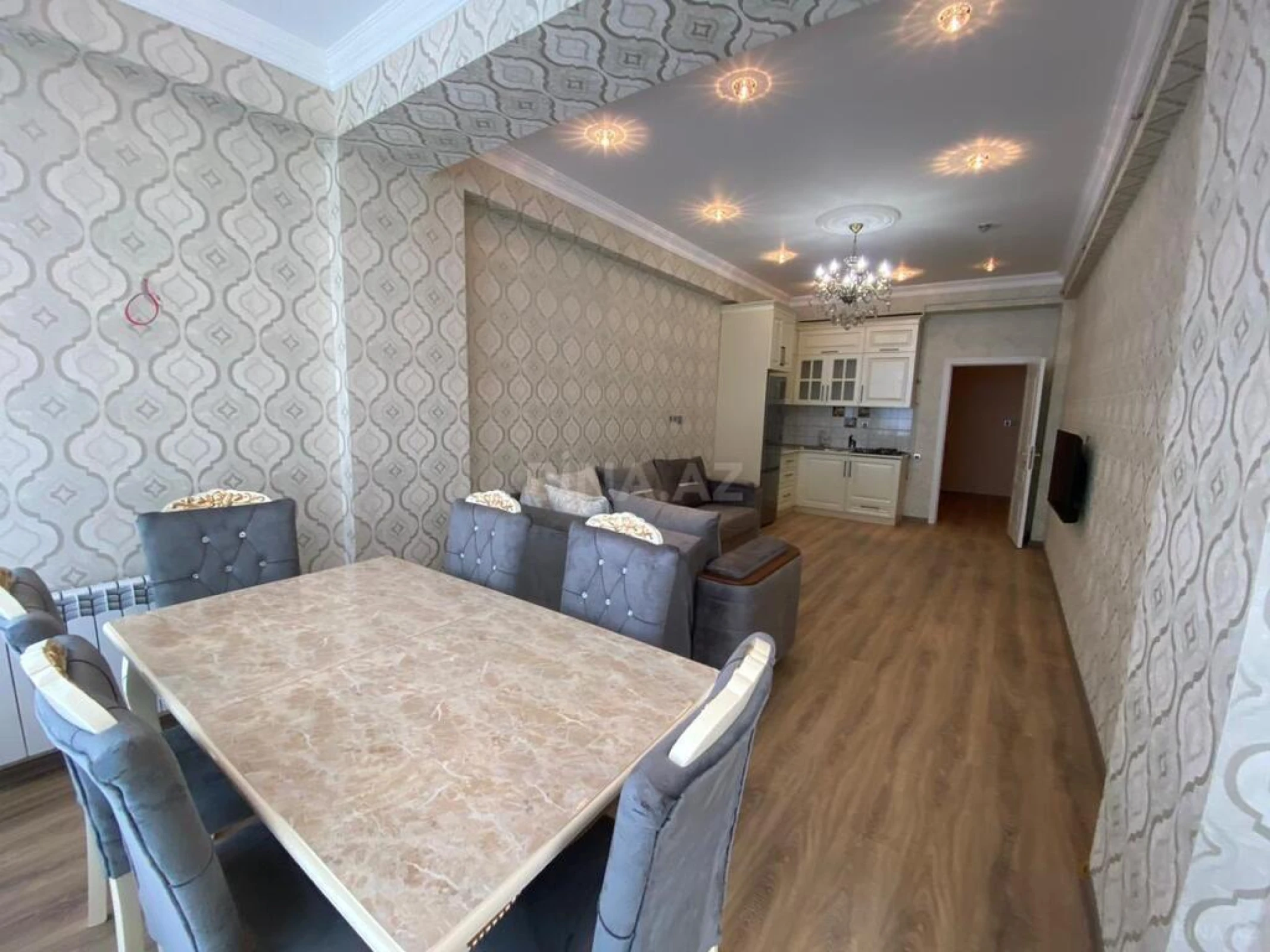 Kirayə verilir 2 otaqlı mənzil 70 m²