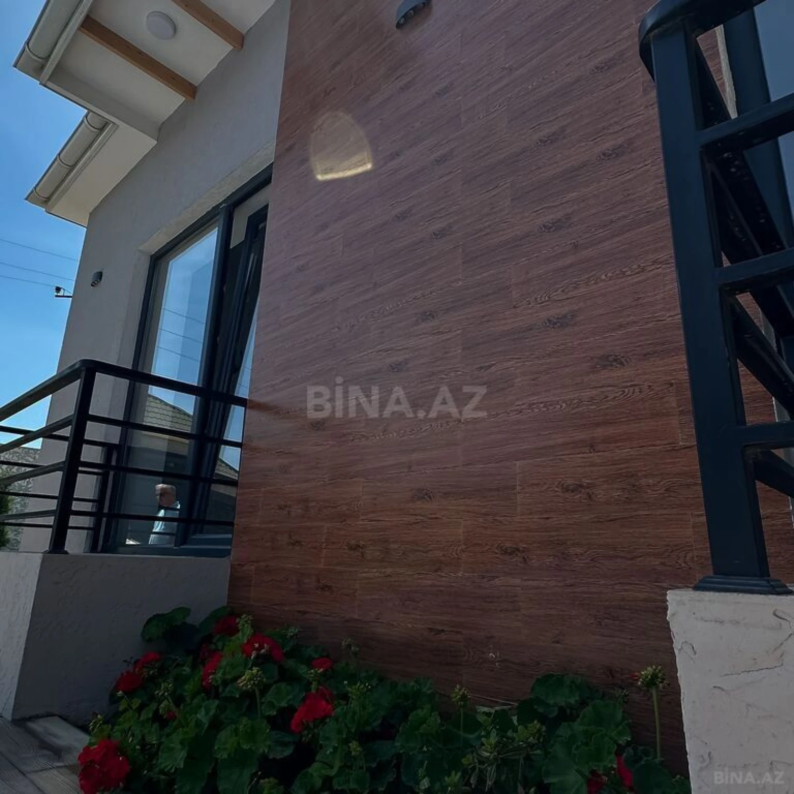 Satılır 4 otaqlı həyət evi 220 m²