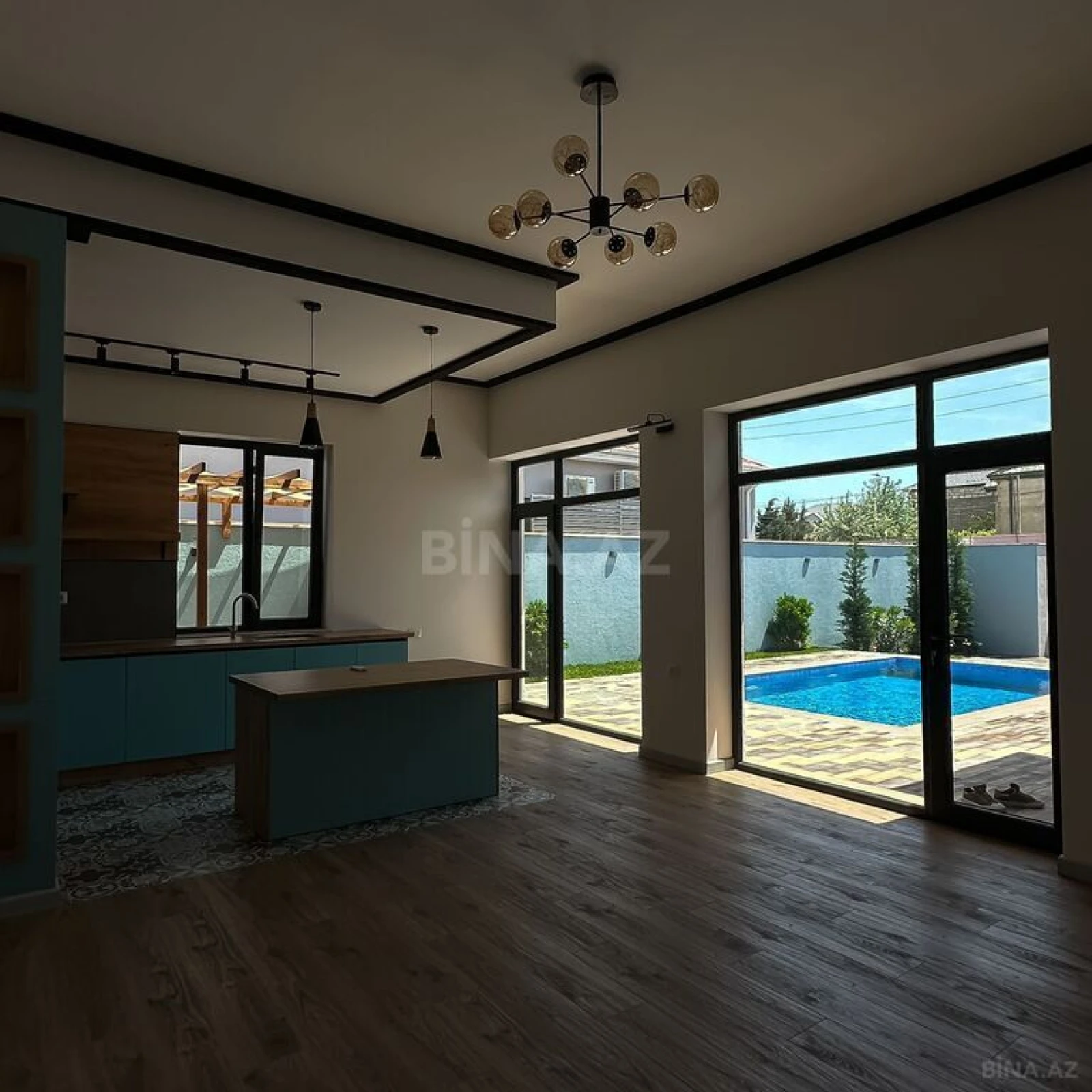 Satılır 4 otaqlı həyət evi 220 m²