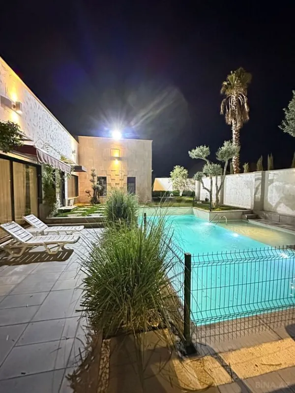 Satılır 5 otaqlı həyət evi 300 m²