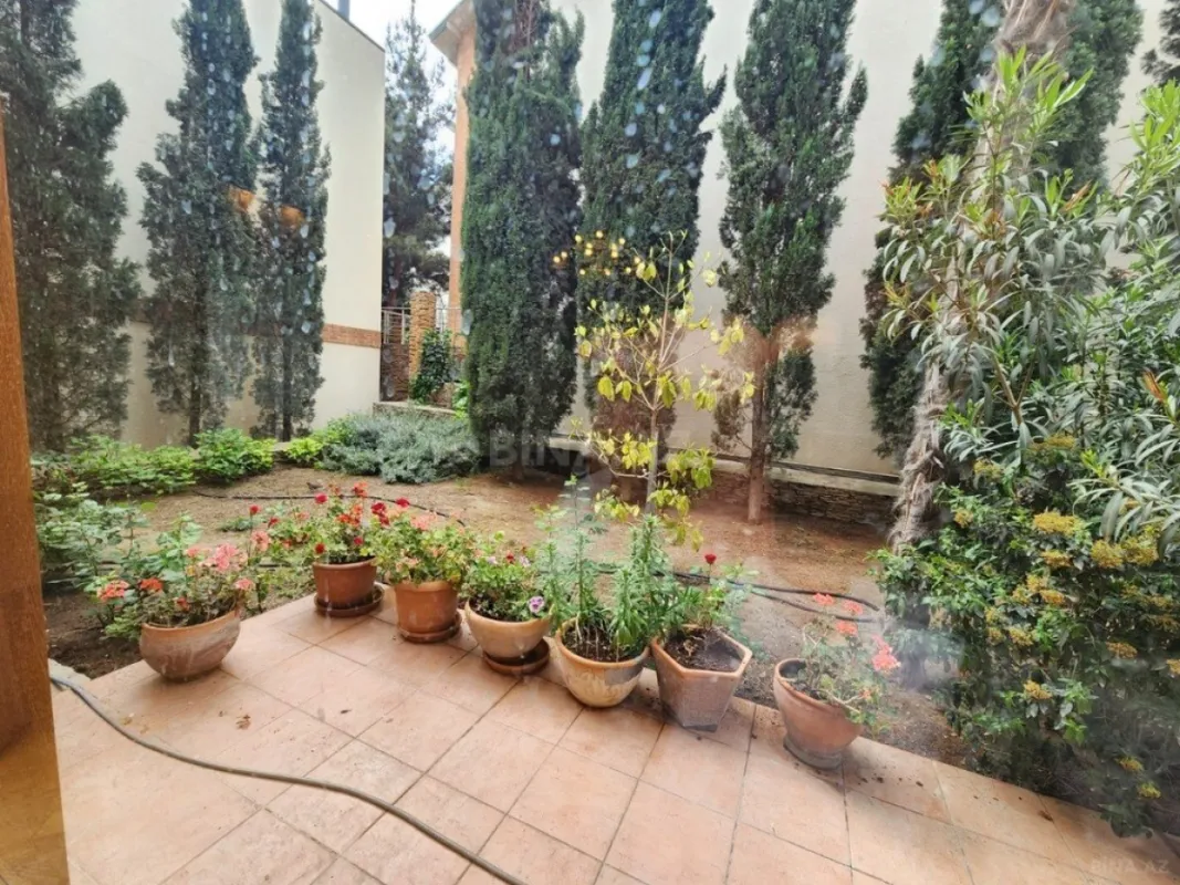 Kirayə verilir 5 otaqlı həyət evi 500 m²