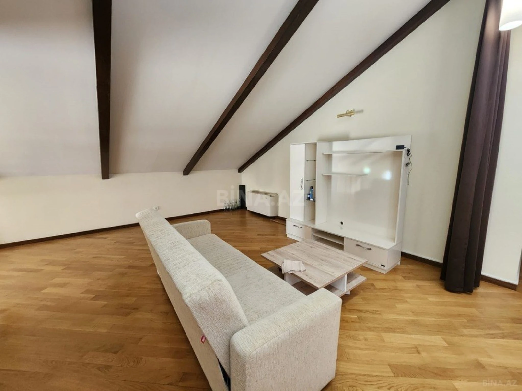 Kirayə verilir 5 otaqlı həyət evi 500 m²