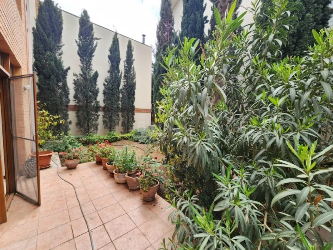 Kirayə verilir 5 otaqlı həyət evi 500 m²