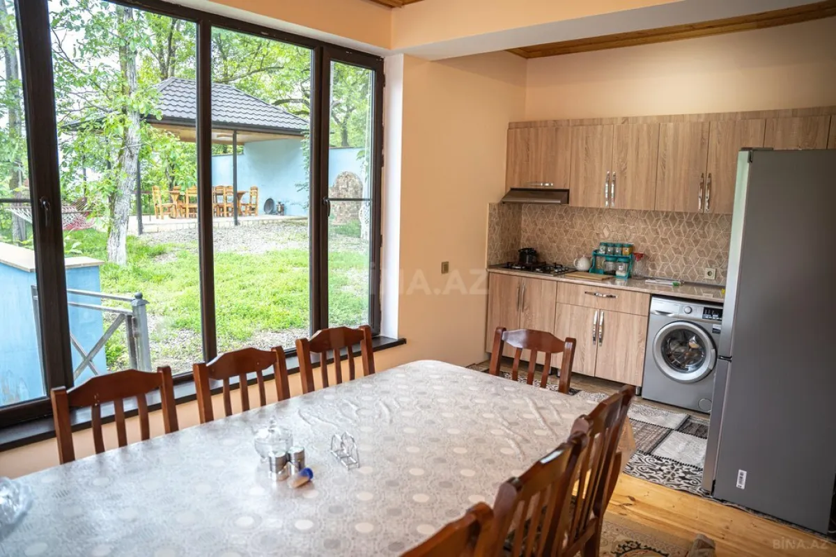 Kirayə verilir 3 otaqlı həyət evi 130 m²