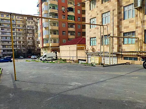 Satılır obyekt 750 m² — Bakı 750.00 m²