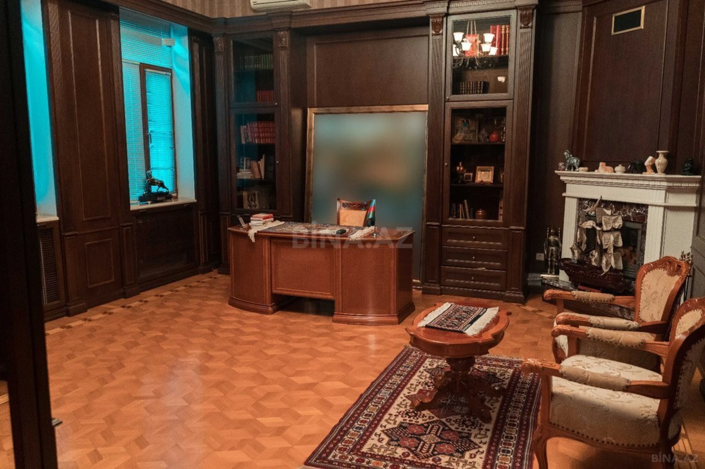 Satılır 8 otaqlı həyət evi 600 m²