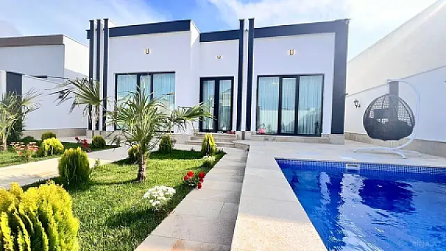 Satılır 4 otaqlı həyət evi 150 m²