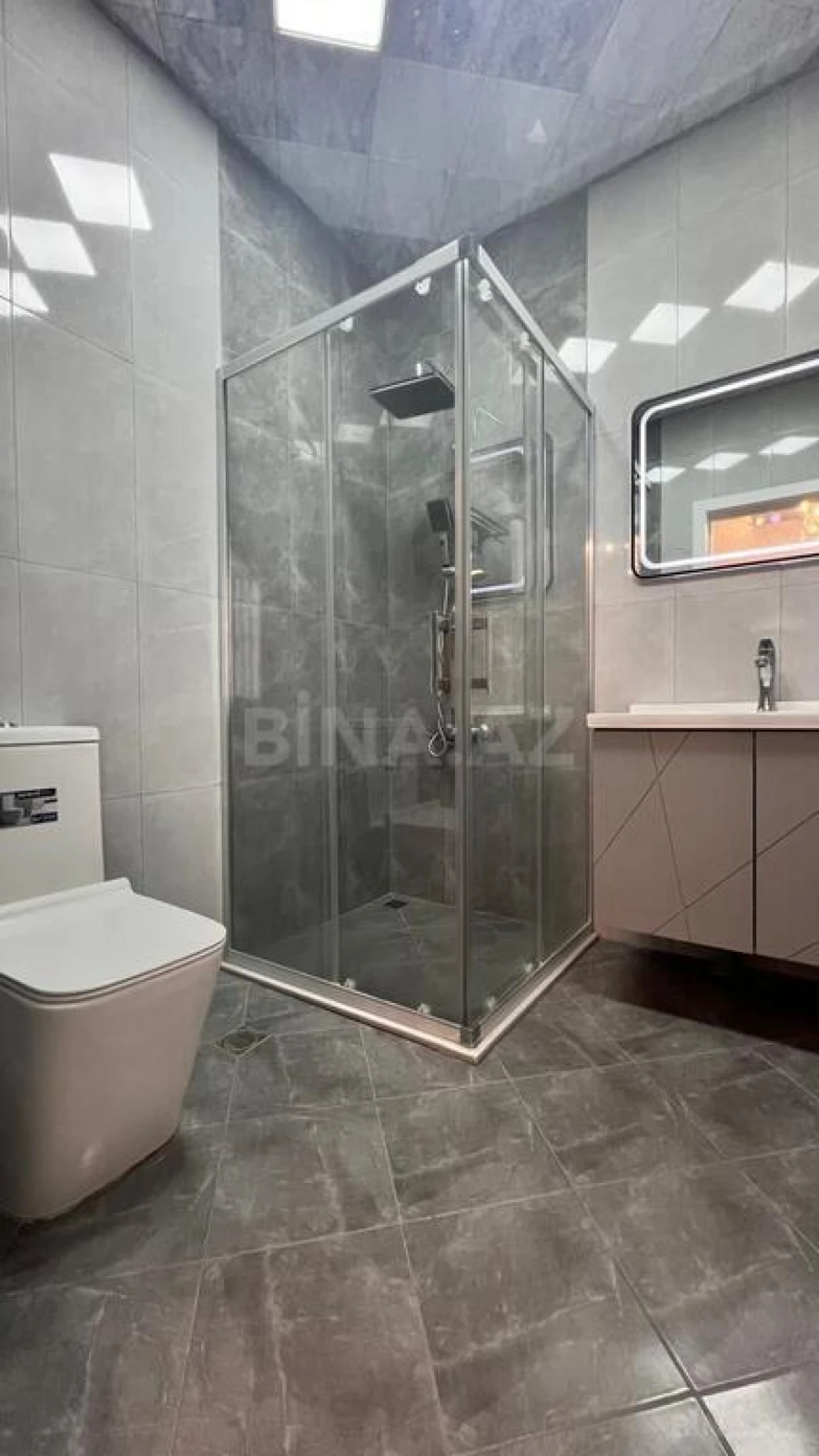Satılır 4 otaqlı həyət evi 150 m²