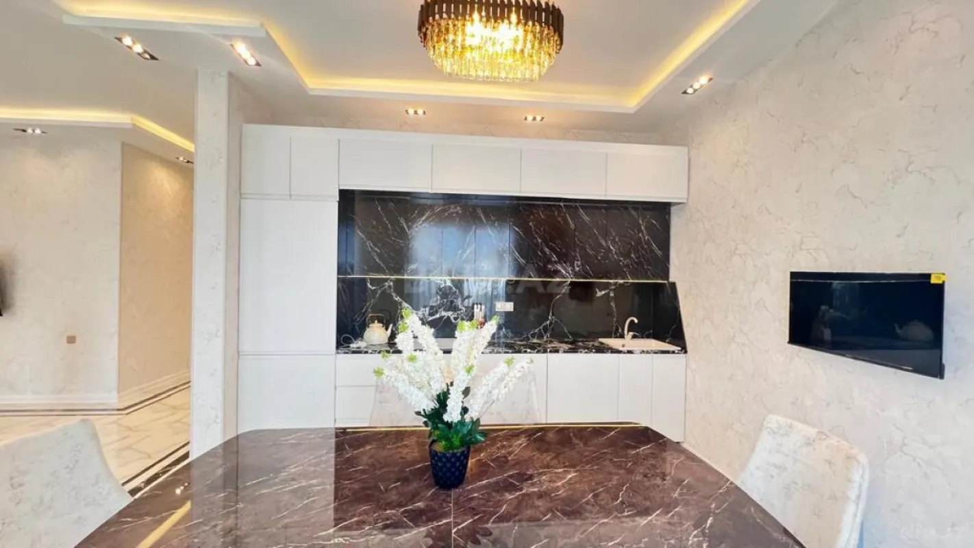 Satılır 4 otaqlı həyət evi 150 m²