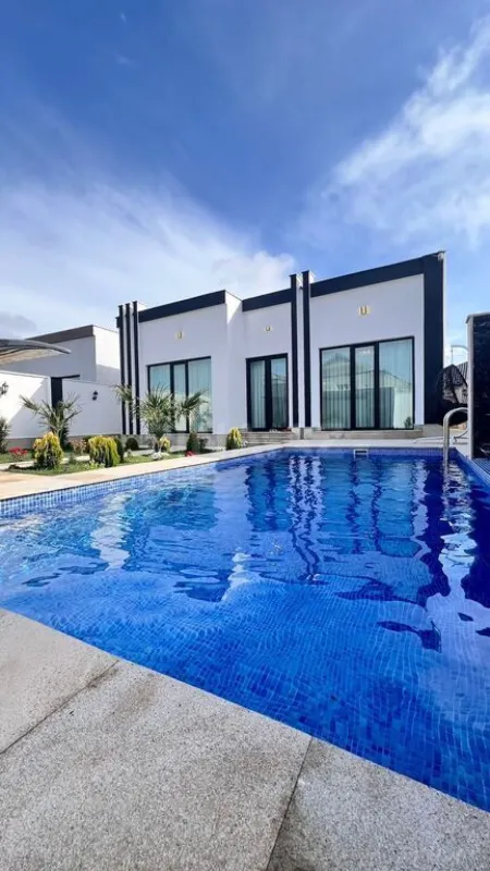 Satılır 4 otaqlı həyət evi 150 m²