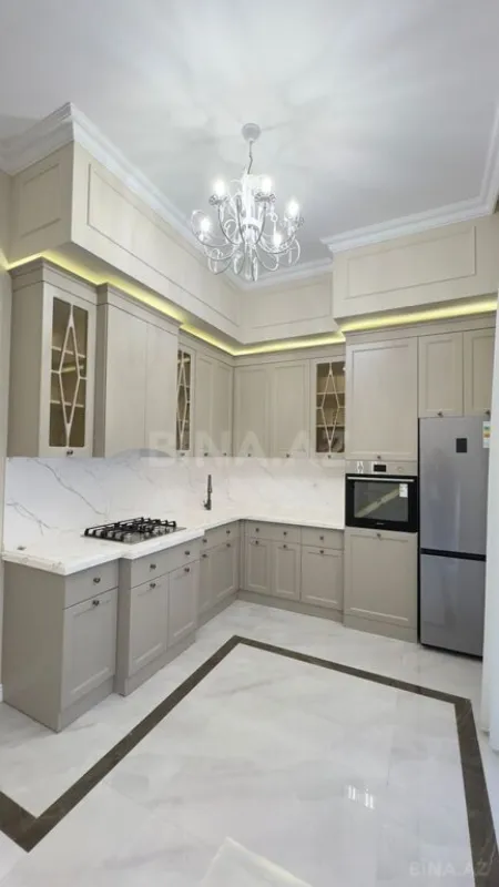 Satılır 5 otaqlı həyət evi 260 m²