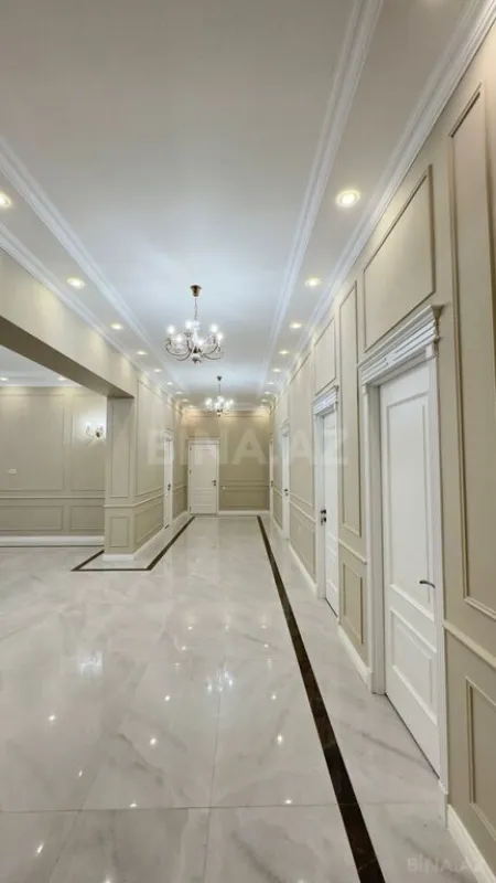 Satılır 5 otaqlı həyət evi 260 m²