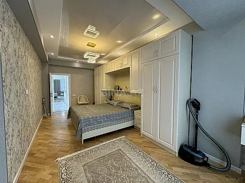 Satılır 2 otaqlı mənzil 97 m²