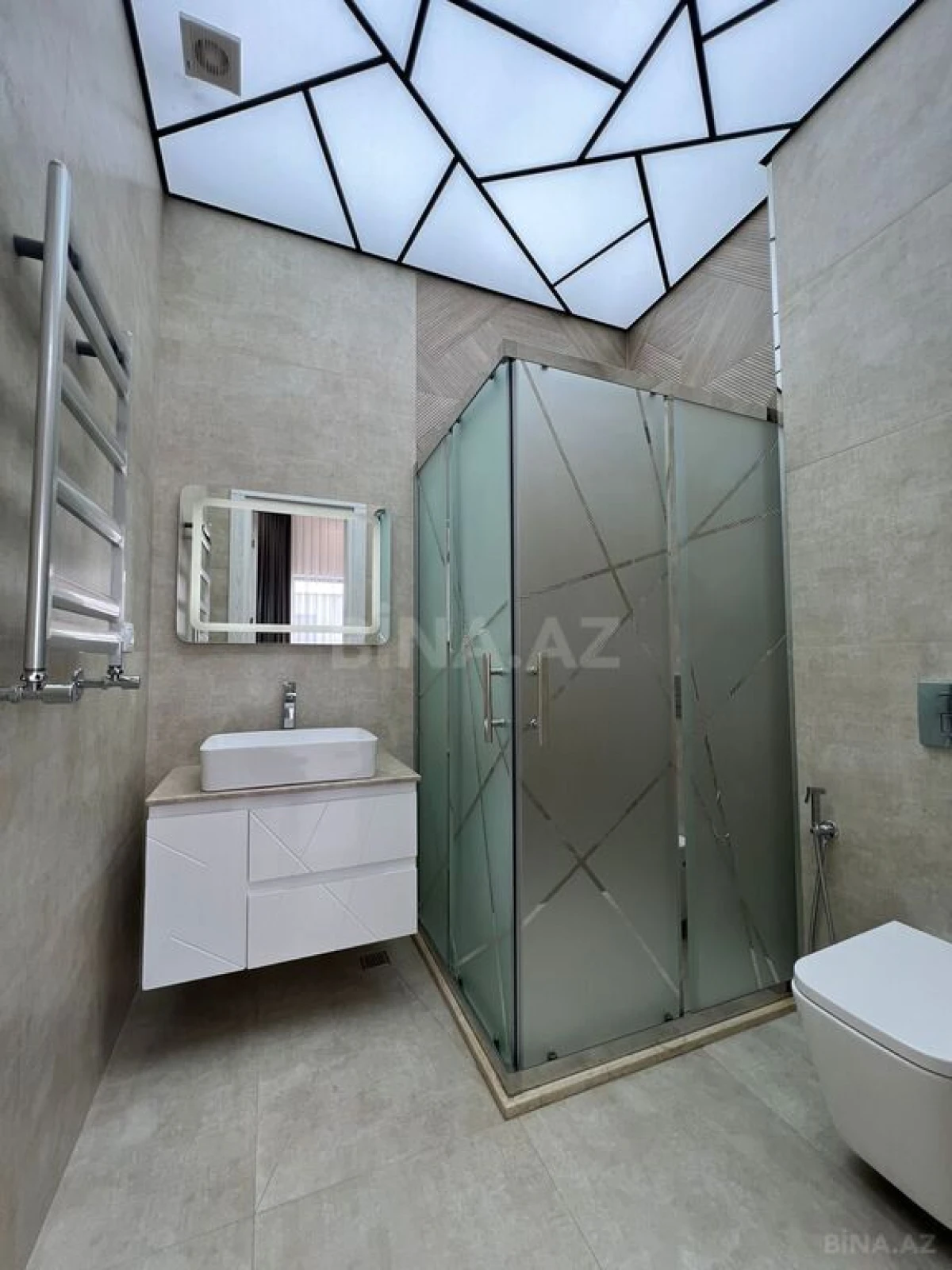 Satılır 4 otaqlı həyət evi 220 m²