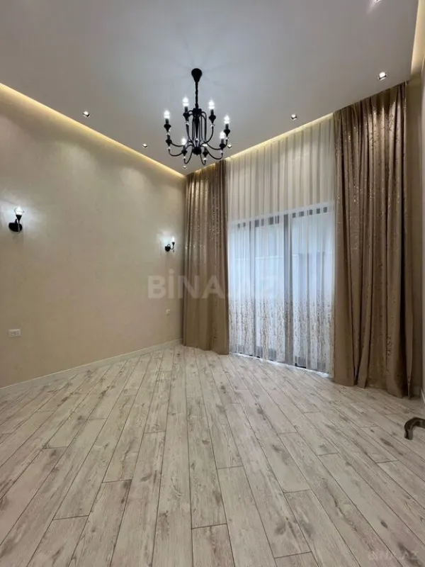 Satılır 4 otaqlı həyət evi 220 m²