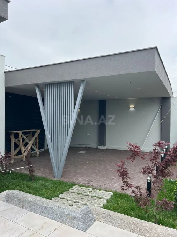 Satılır 4 otaqlı həyət evi 220 m²