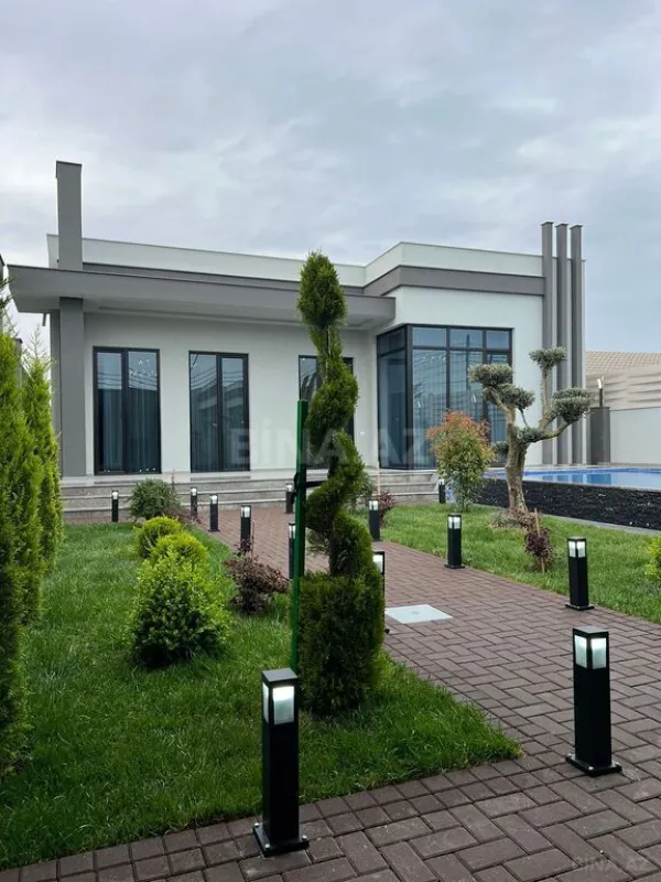 Satılır 4 otaqlı həyət evi 220 m²