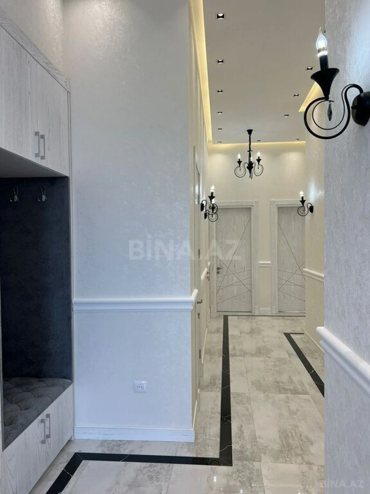Satılır 4 otaqlı həyət evi 220 m²