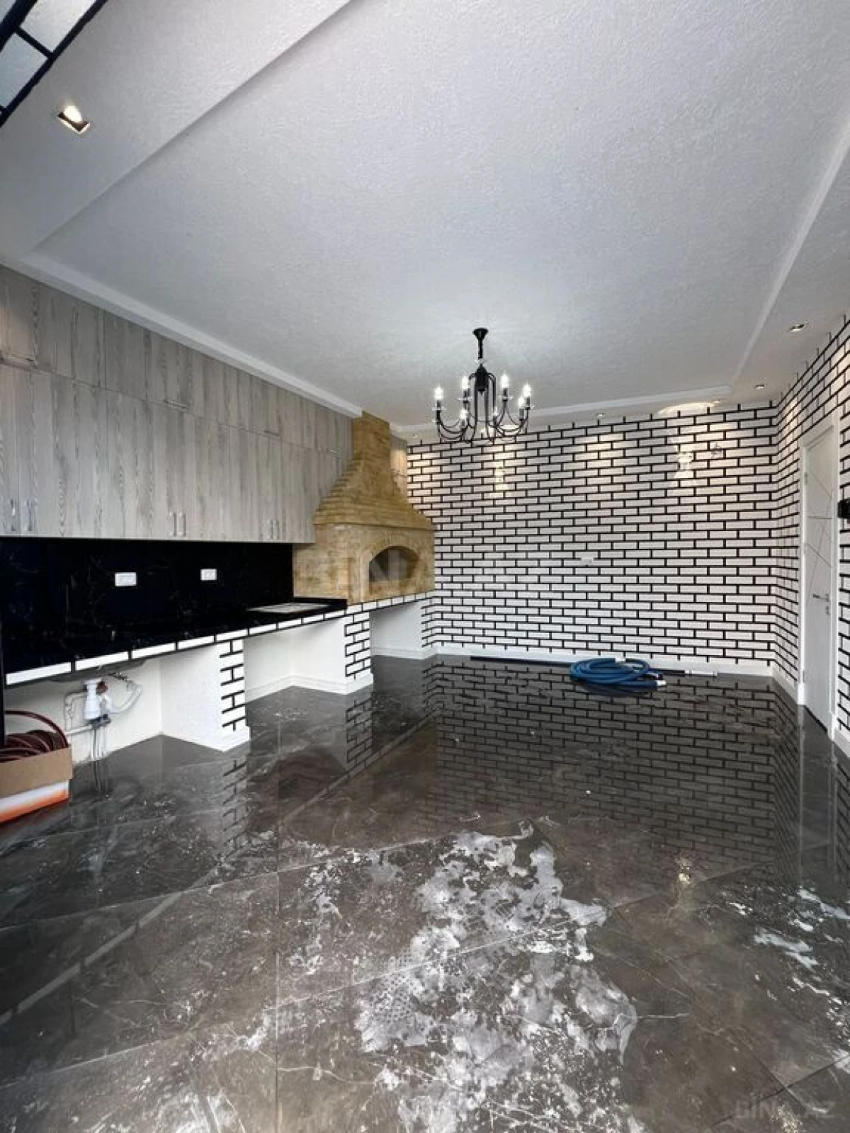 Satılır 4 otaqlı həyət evi 220 m²