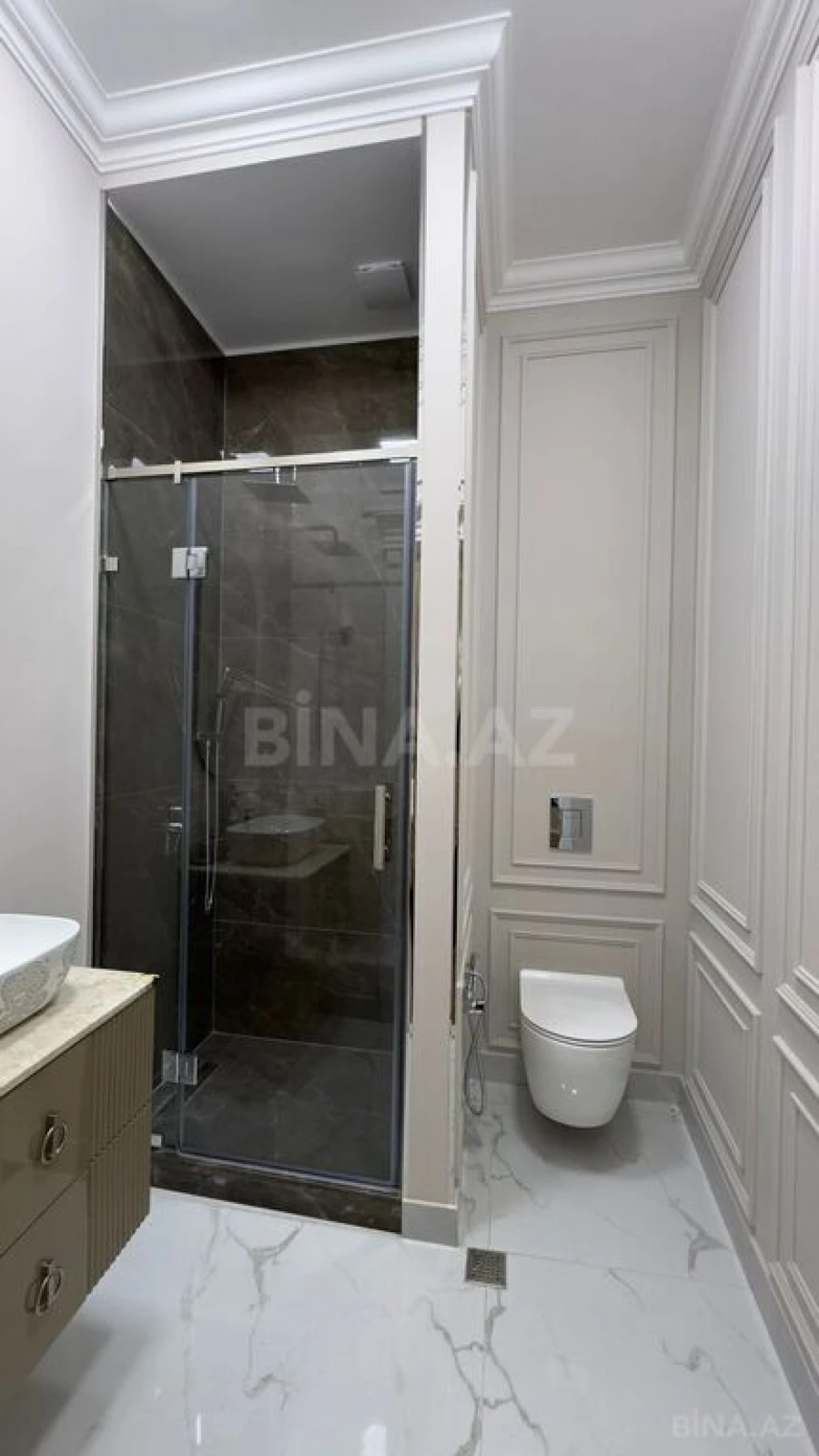 Satılır 5 otaqlı həyət evi 200 m²