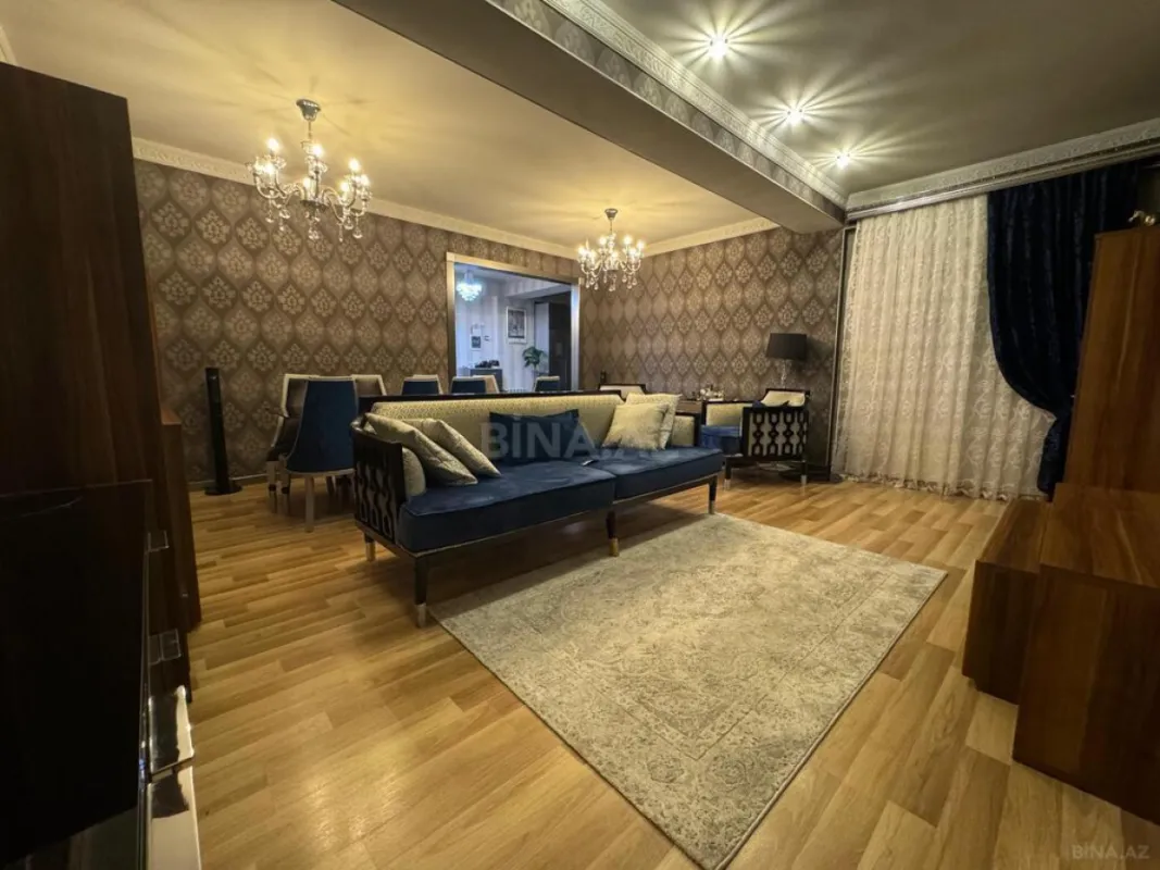 Satılır 3 otaqlı mənzil 120 m²
