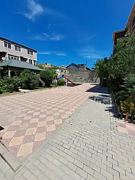 Satılır 3 otaqlı mənzil 110 m²