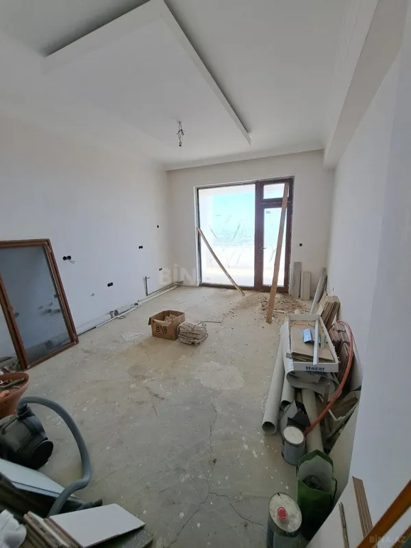 Satılır 3 otaqlı mənzil 110 m²