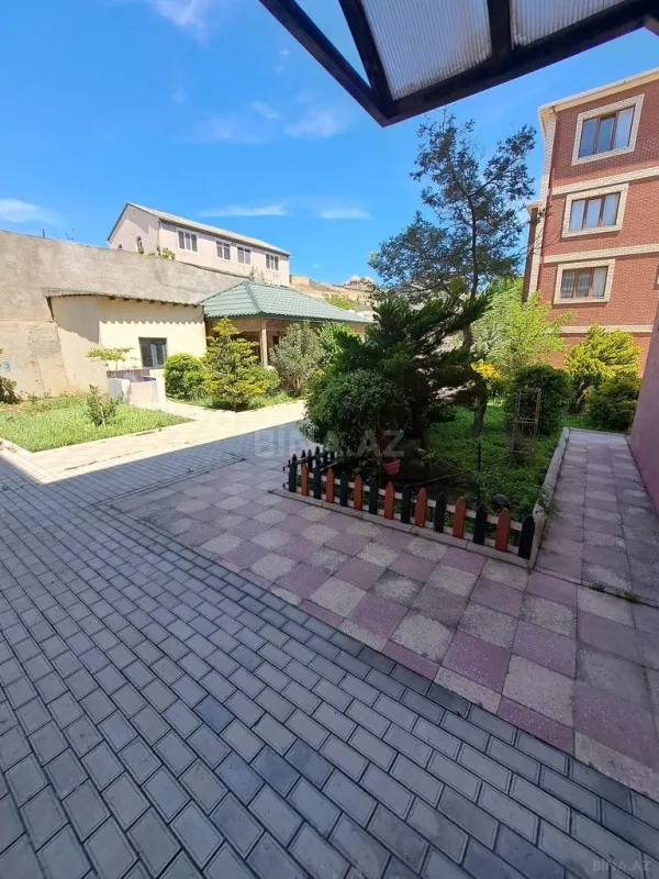 Satılır 3 otaqlı mənzil 110 m²
