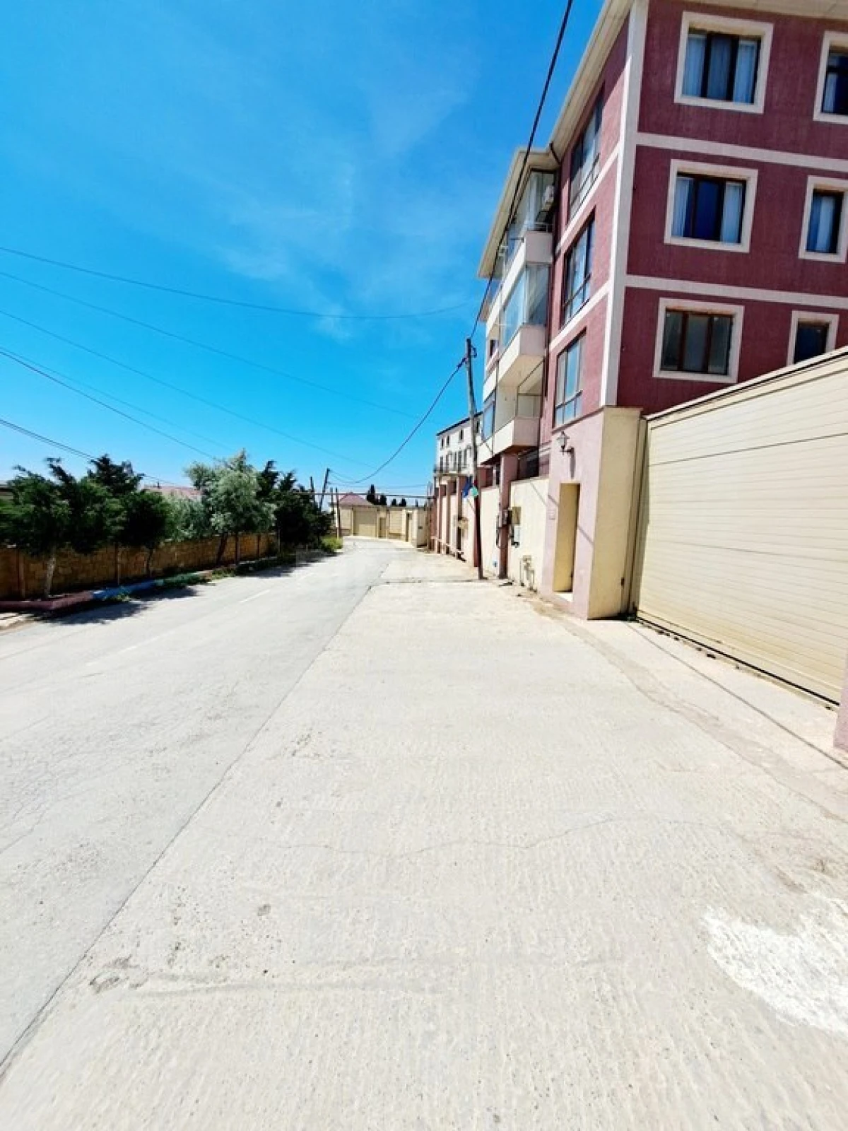 Satılır 3 otaqlı mənzil 110 m²