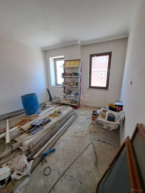 Satılır 3 otaqlı mənzil 110 m²