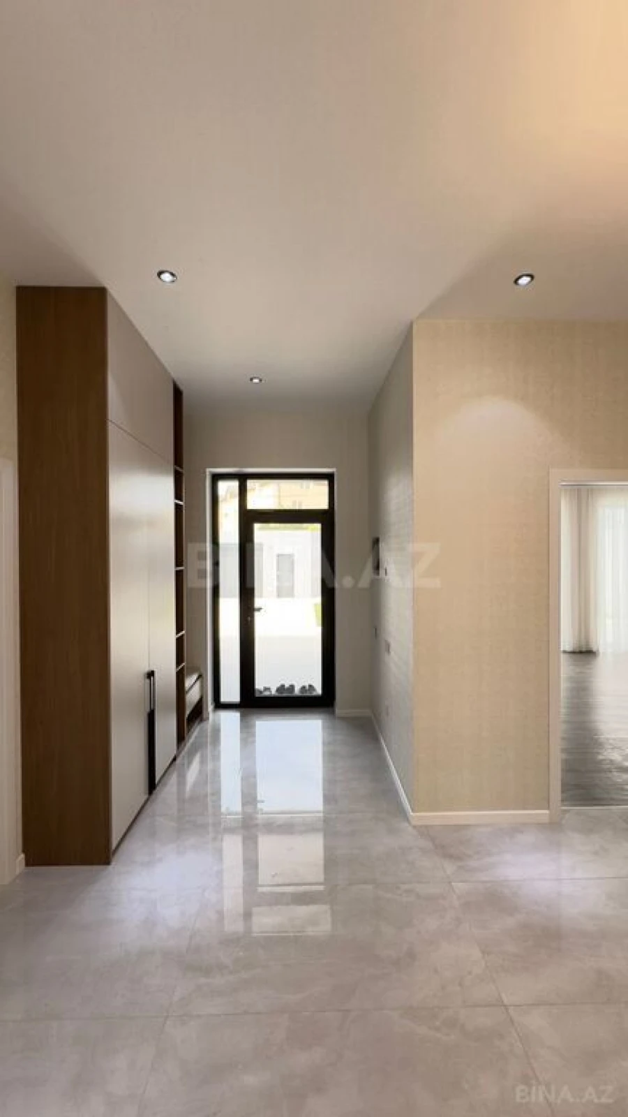 Satılır 4 otaqlı həyət evi 200 m²