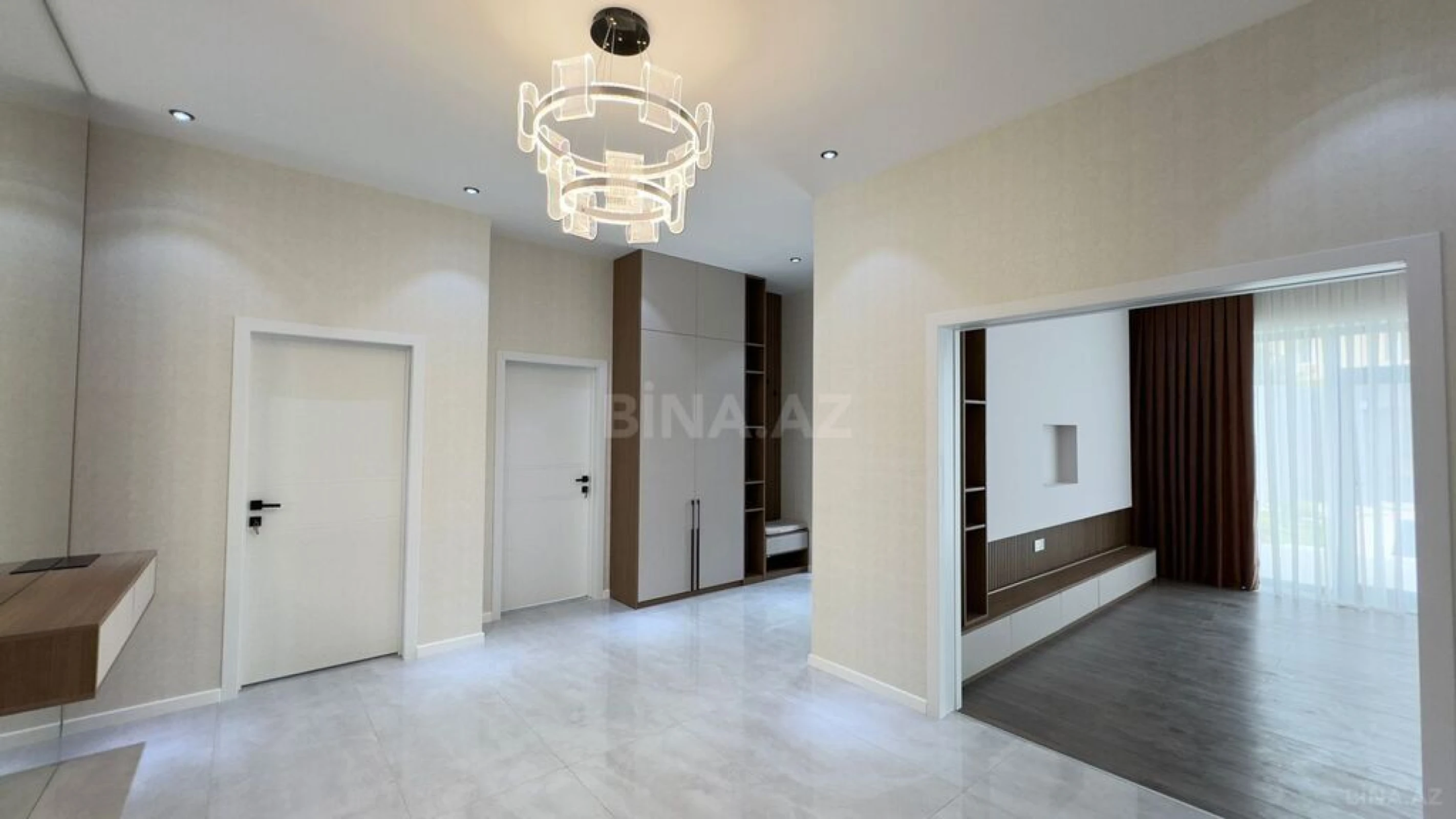 Satılır 4 otaqlı həyət evi 200 m²