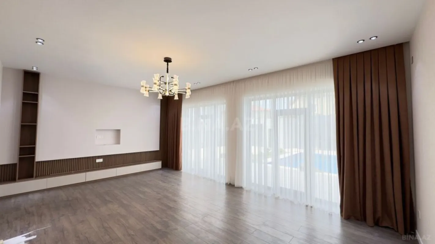 Satılır 4 otaqlı həyət evi 200 m²