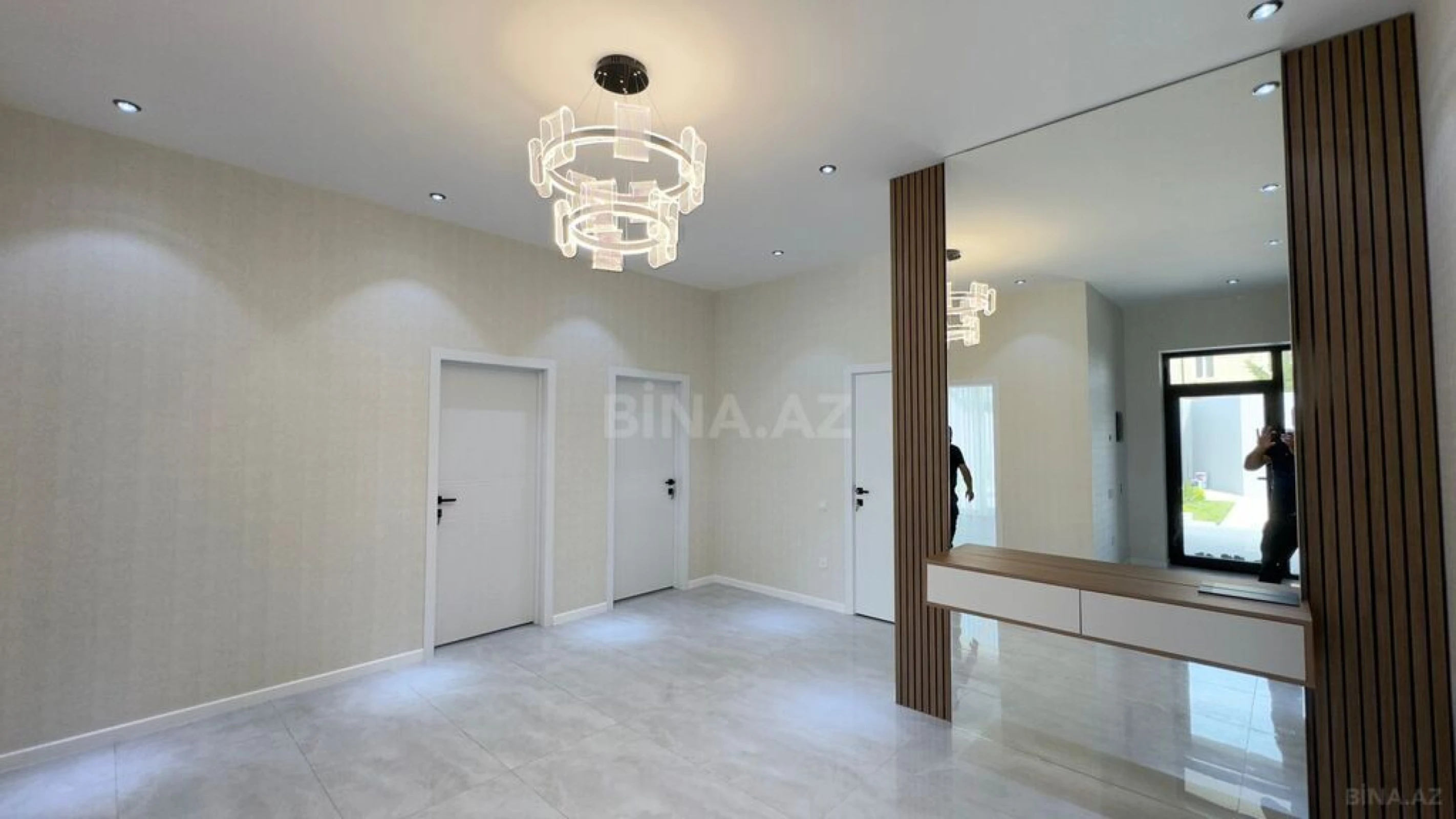 Satılır 4 otaqlı həyət evi 200 m²