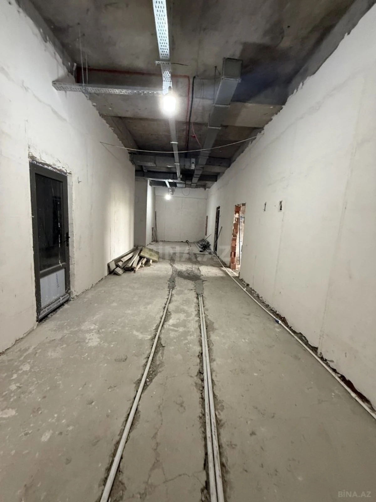 Satılır obyekt 410 m²