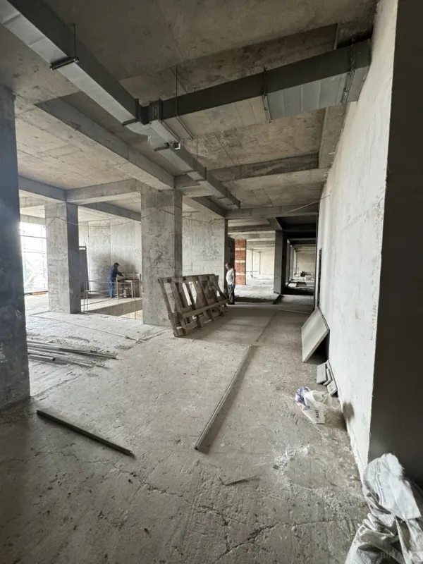 Satılır obyekt 410 m²